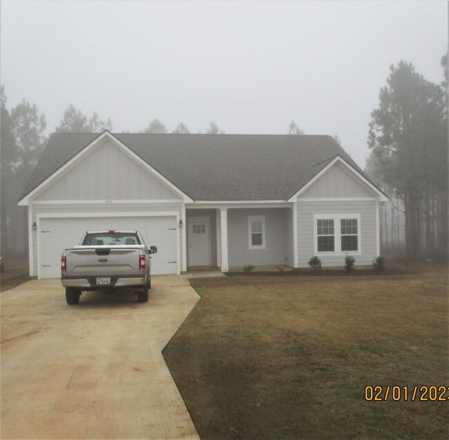 Photo - 124 Chapel Ct House