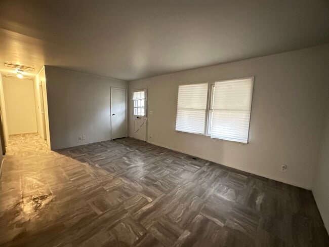 Photo - 1503 Eastview Ave