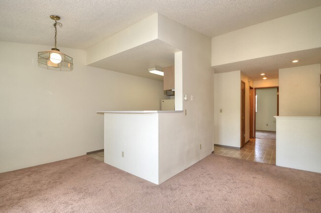 Hillview Apartments For Rent in Seattle, WA | ForRent.com