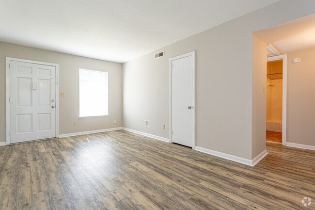 1BR, 1BA - 700 SF - Chastaine Park Apartments