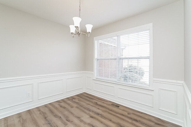 Photo - 2099 Prescott Way