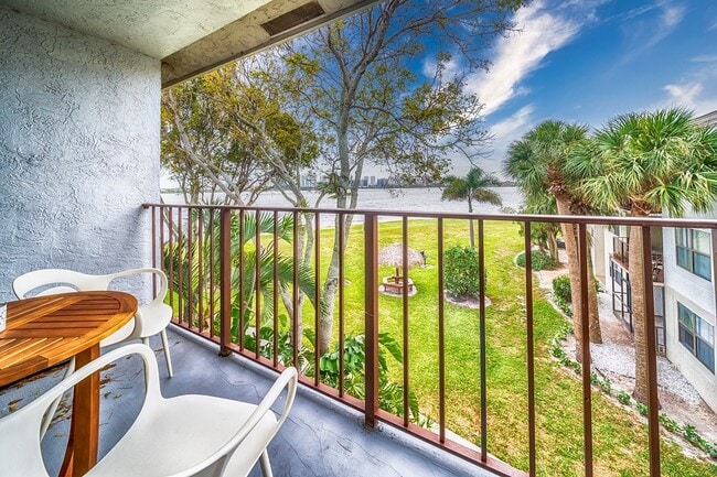 Bella Lago Vista