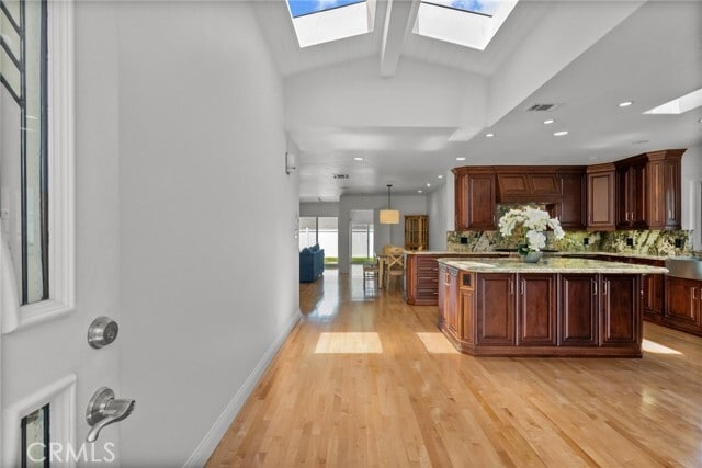 Photo - 321 Vía San Sebastian