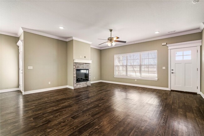 121 Carrington Ave