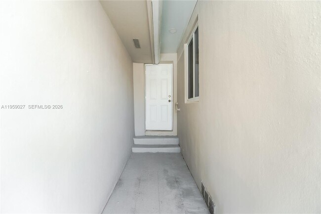 Photo - 1020 SW 74th Ave Unit 1020