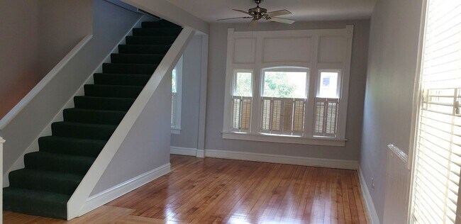 Photo - 2113 W Charleston St Unidad 613 - #2