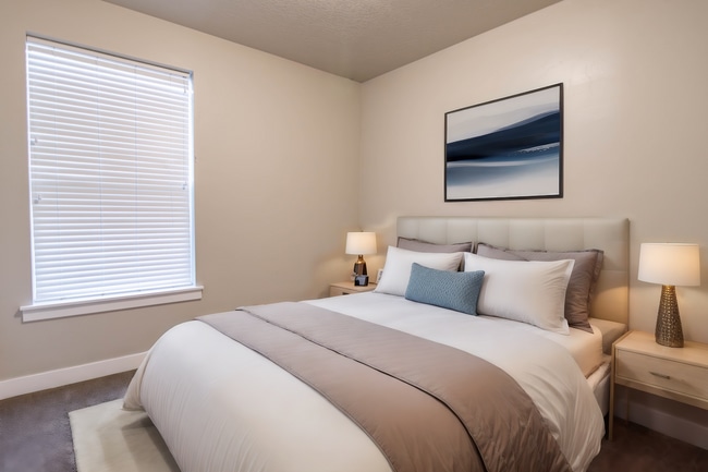 Building Photo - *The Village on 4th in Springville Unit *V4-3-Bed 2-Bath - Top Floor