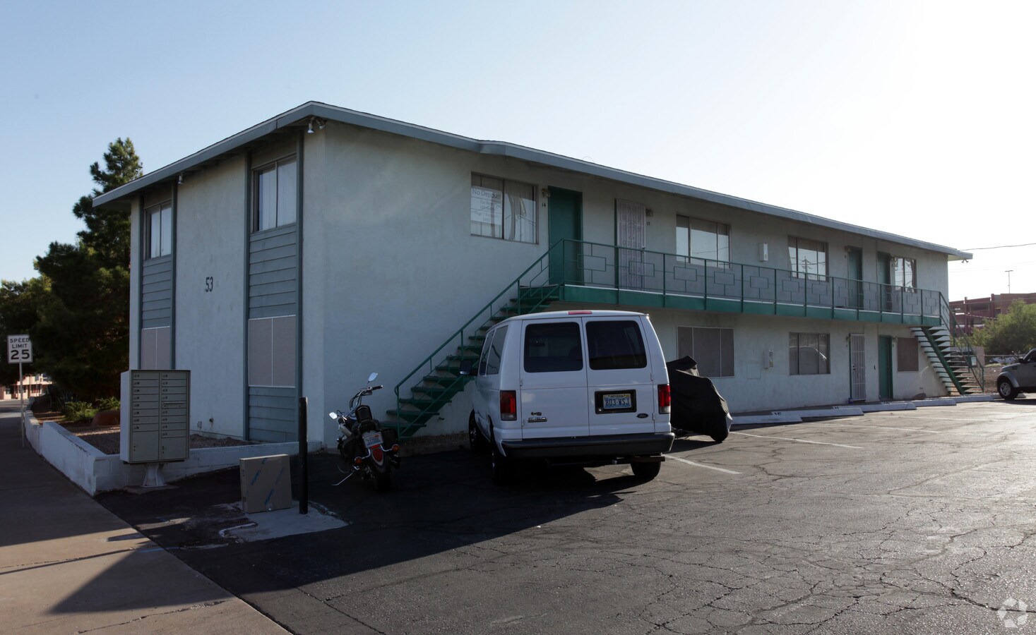 Photo - Pacific Manor Apartments