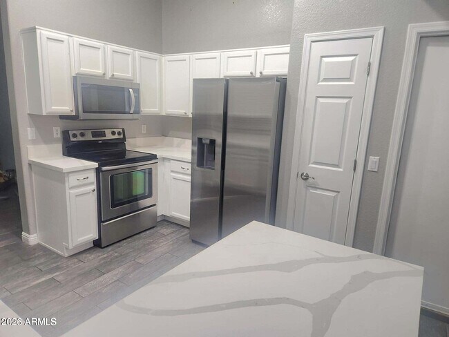 Photo - 3101 W Louise Dr