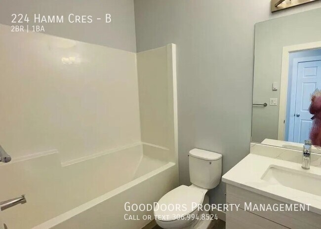Photo - 224 Hamm Cres Unit B
