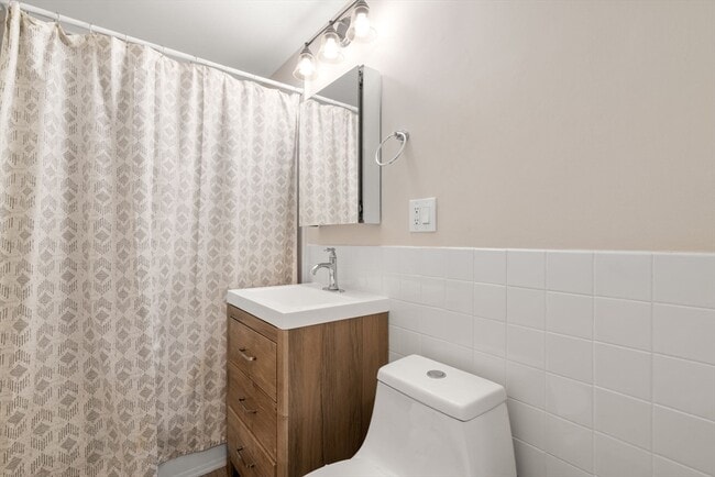 Photo - 1600 Beacon St Unit 807