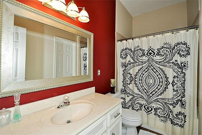 Photo - 543 W 16th St Casa