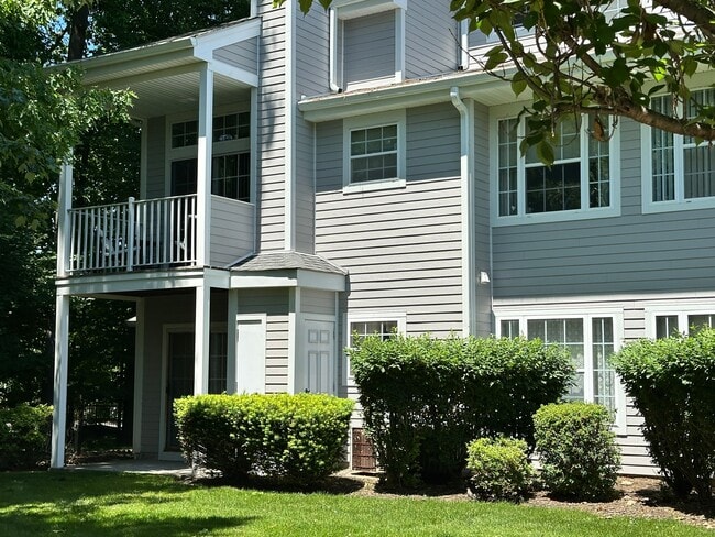 Building Photo - 1225 Richmond Rd Unit 1225