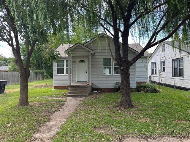 Building Photo - 1333 Traffic St Rental