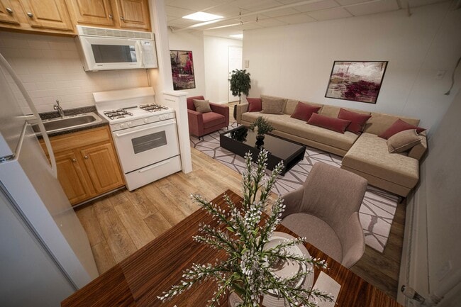 Photo - Windom Gables