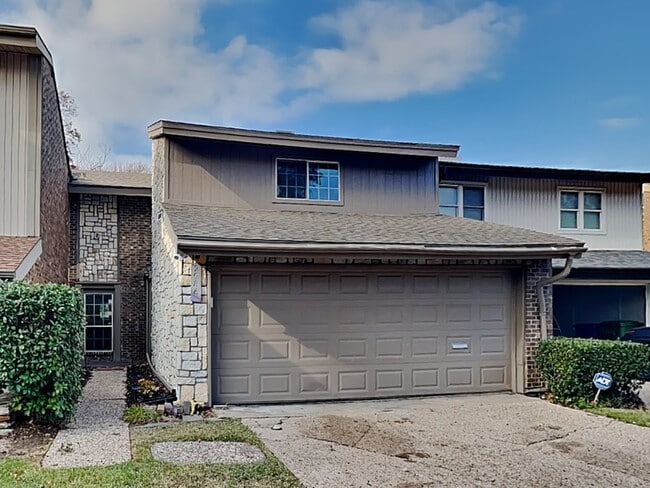 Building Photo - 2986 Buttonwood Dr