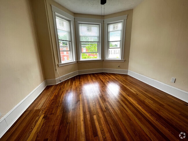 Building Photo - 884 Huntington Ave Rental