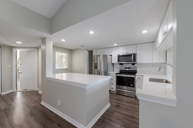 Building Photo - The Villas at Ibis Landing