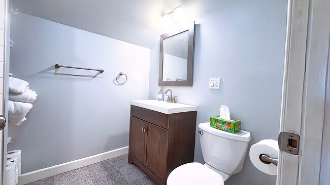 Photo - 2656 N Ashland Ave Unit 4