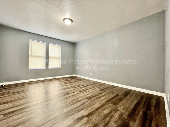 Photo - 273 E Forest Ave Unidad #7