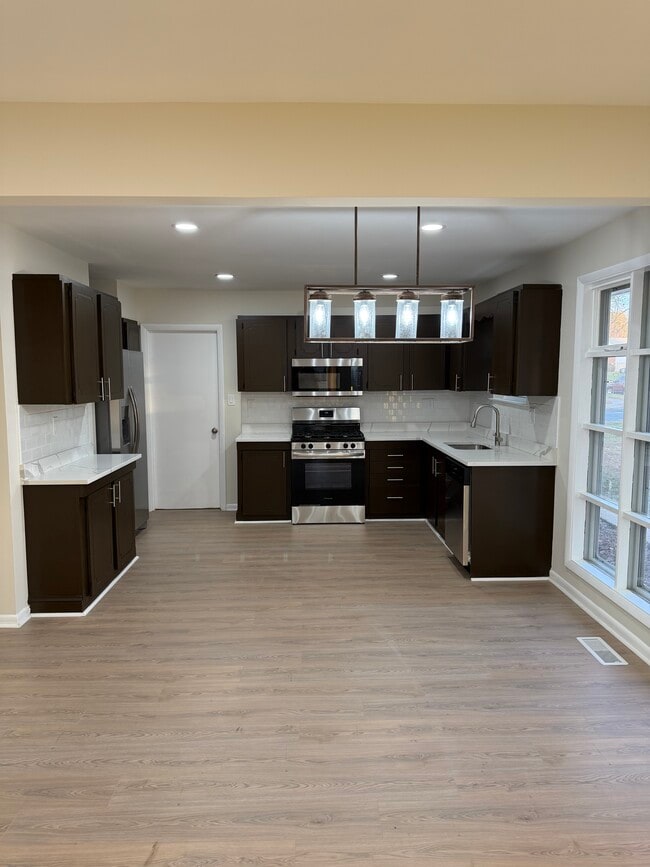 Photo - 10001 Paxton Rd