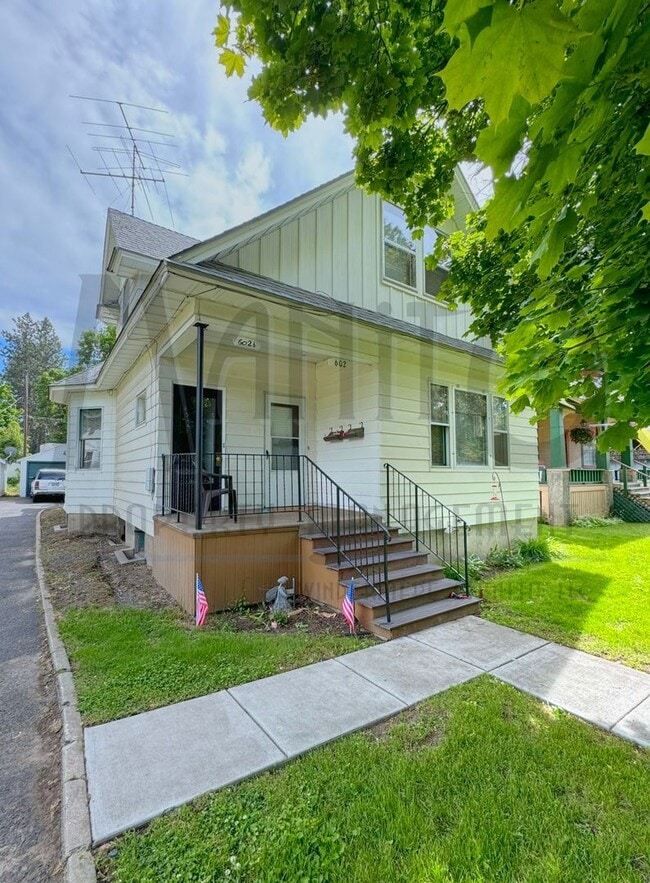 Building Photo - 602 E 23rd Ave Unit 23rd Ave 602 E