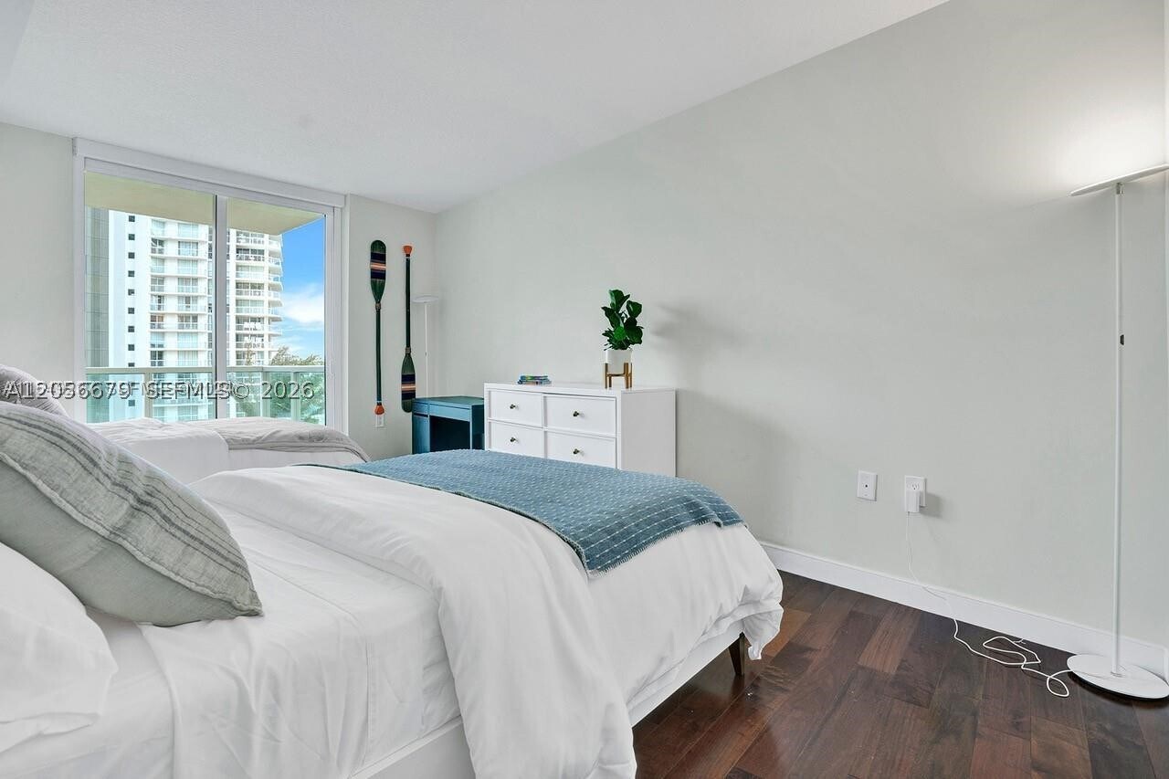 Photo - 150 Sunny Isles Blvd Unit 1-805