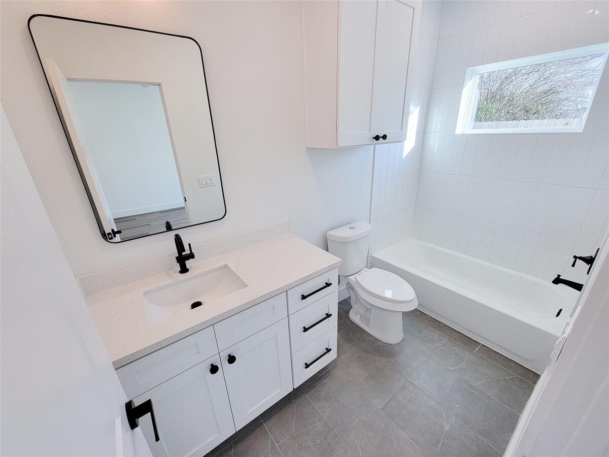 Photo - 7703 Earl Rudder Wy