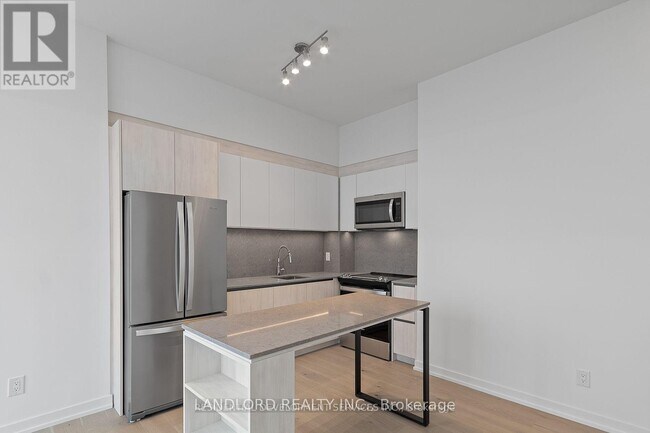 Photo - 3100 Keele St Unit 1210
