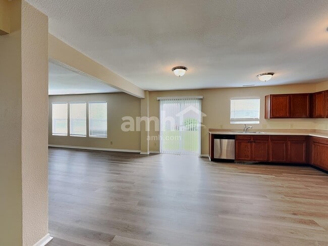 Photo - 6637 Branches Dr