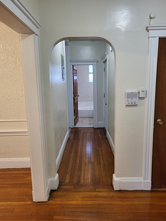 Building Photo - 19 Mora St Unit 2