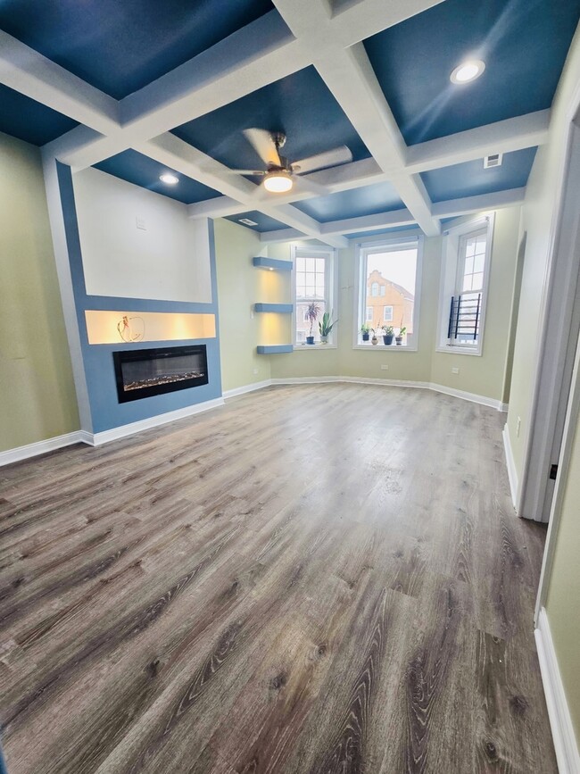 Photo - 3741 S Honore St Unidad TWO