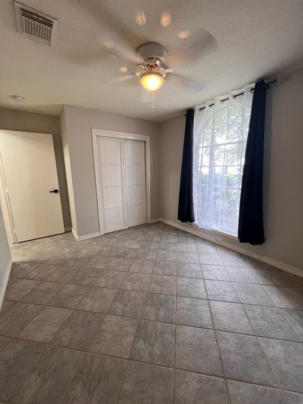 Photo - 5818 Toddington Rd