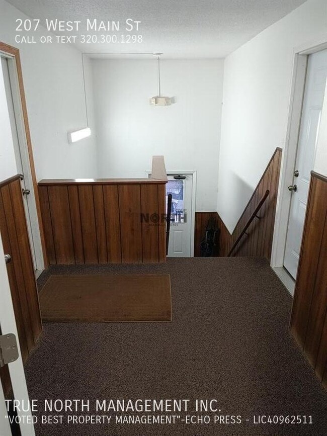 Photo - 207 W Main St