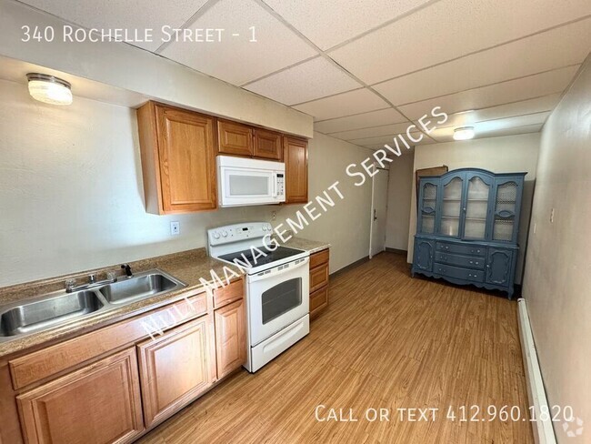 Building Photo - 340 Rochelle St Unit 1 Rental