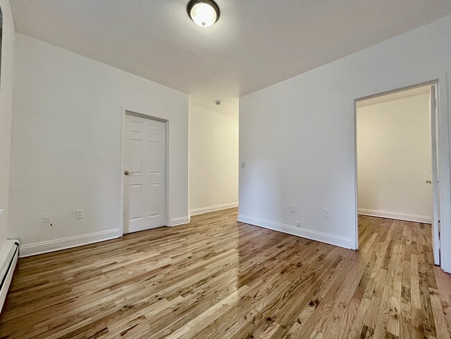 Building Photo - 519 W 151st St Rental