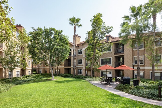 Monte Vista Apartment Homes