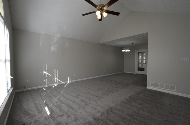 Photo - 140 Stewart Dr