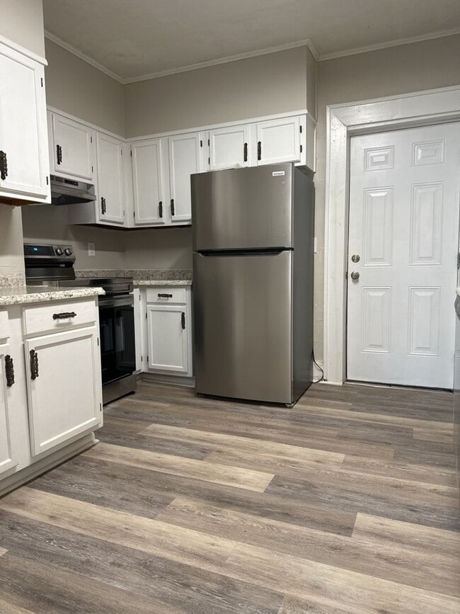 Photo - Charming 2-bedroom, 1-bathroom home