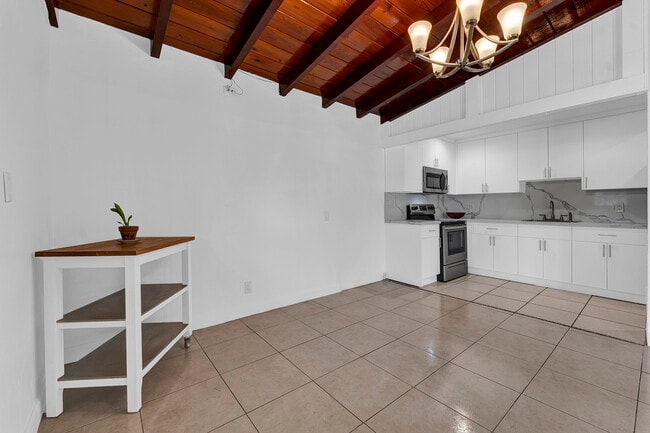 Photo - 361 SE 6th Ave