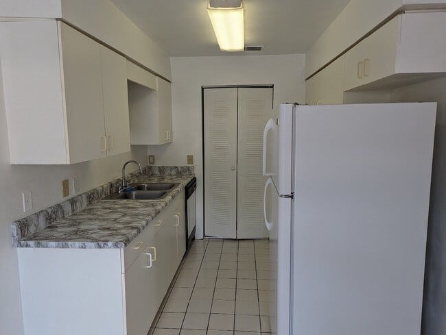 Photo - 3600 SW 23rd St Unit 14