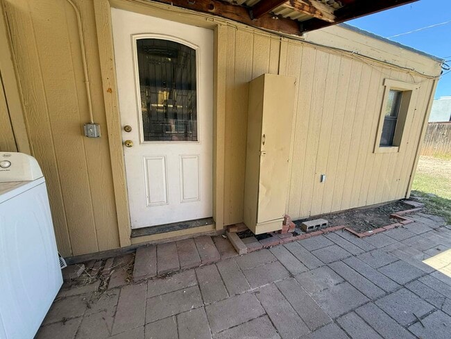 Photo - 1137 E Adelaide Dr