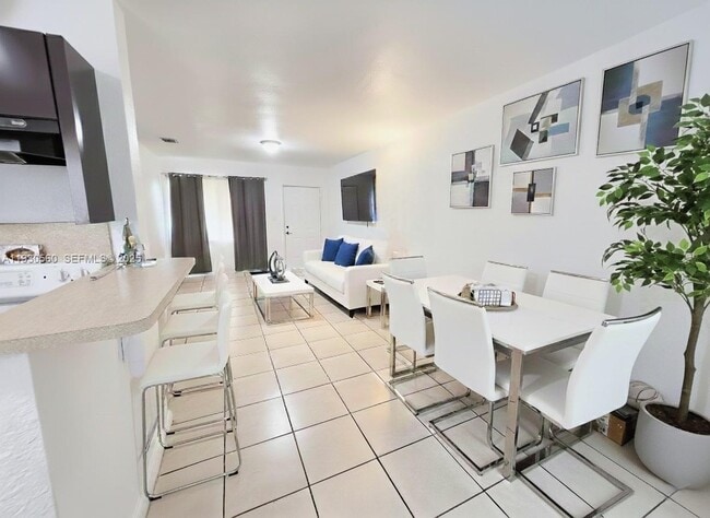 Photo - 3041 NW 52nd St