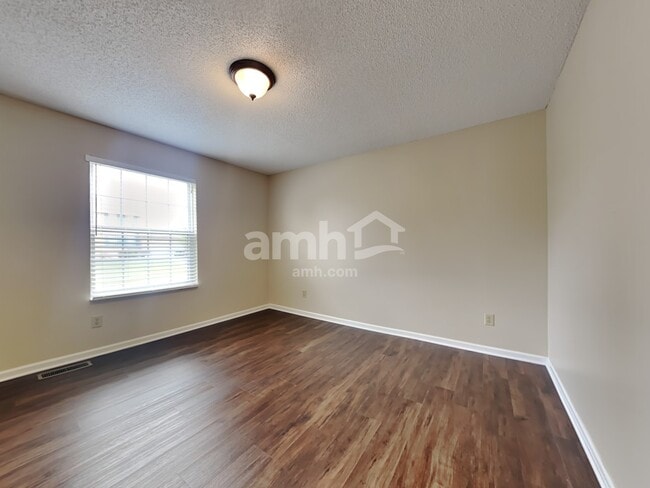 Photo - 3049 Granny Smith Ln