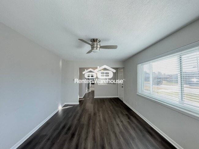 Photo - 712 Houdon Ln