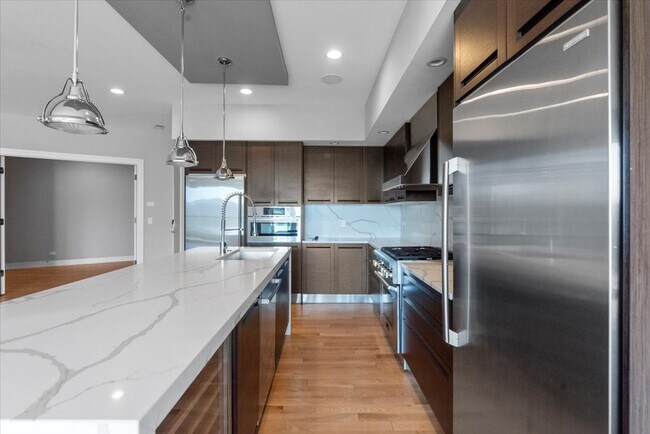 Photo - 650 N Morgan St Unidad #  0404 Rental