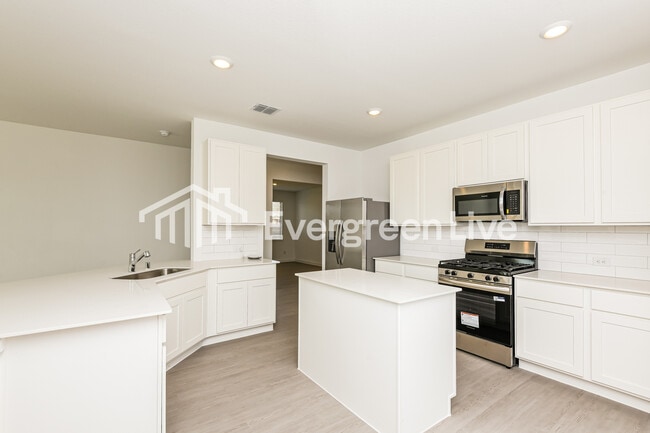 Photo - 1220 Dragon Wy