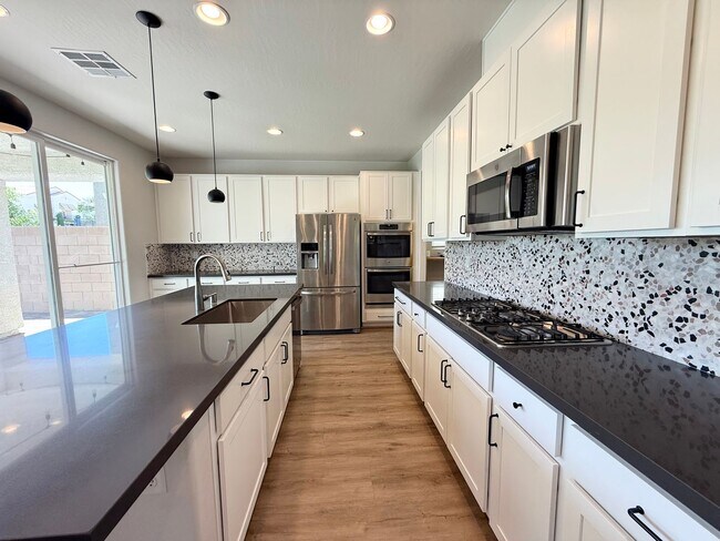 Photo - 4/BD 2.5/BA Upgraded Home with Solar, Loft...
