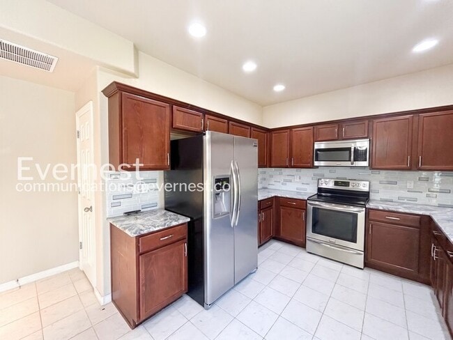 Photo - 2315 Reed Grass Way