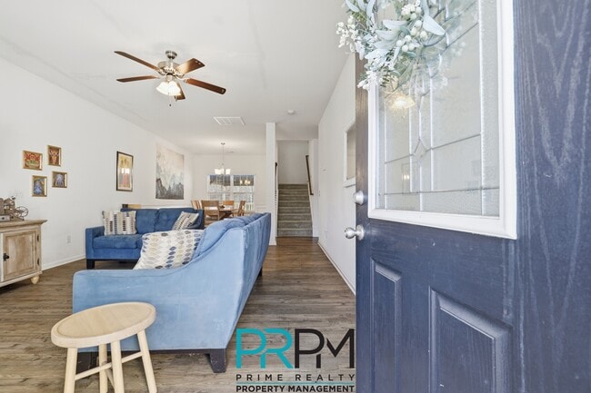 Photo - 249 Elmhaven Dr